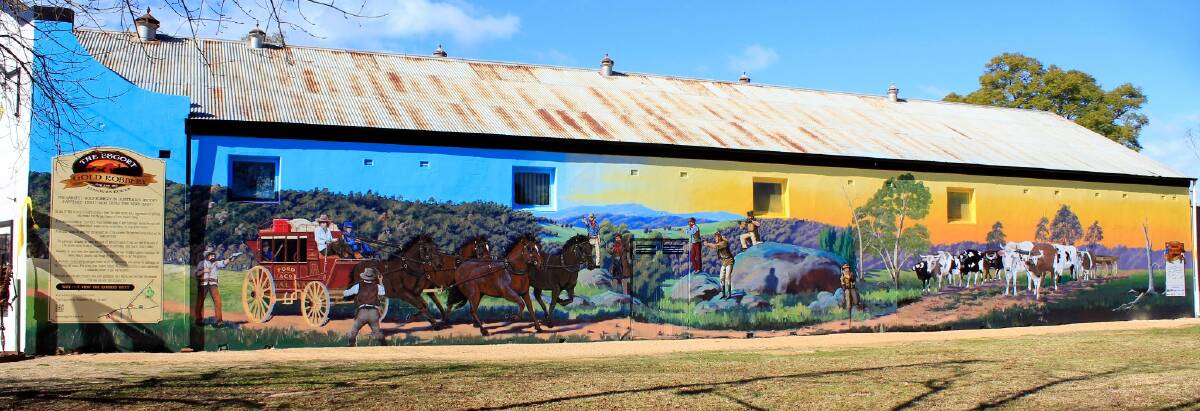 HISTORY: The Escort Rock gold robbery, as depicted in the mural on the Forbes road into Eugowra. Photo: EUGOWRA VILLAGE OF MURALS FACEBOOK