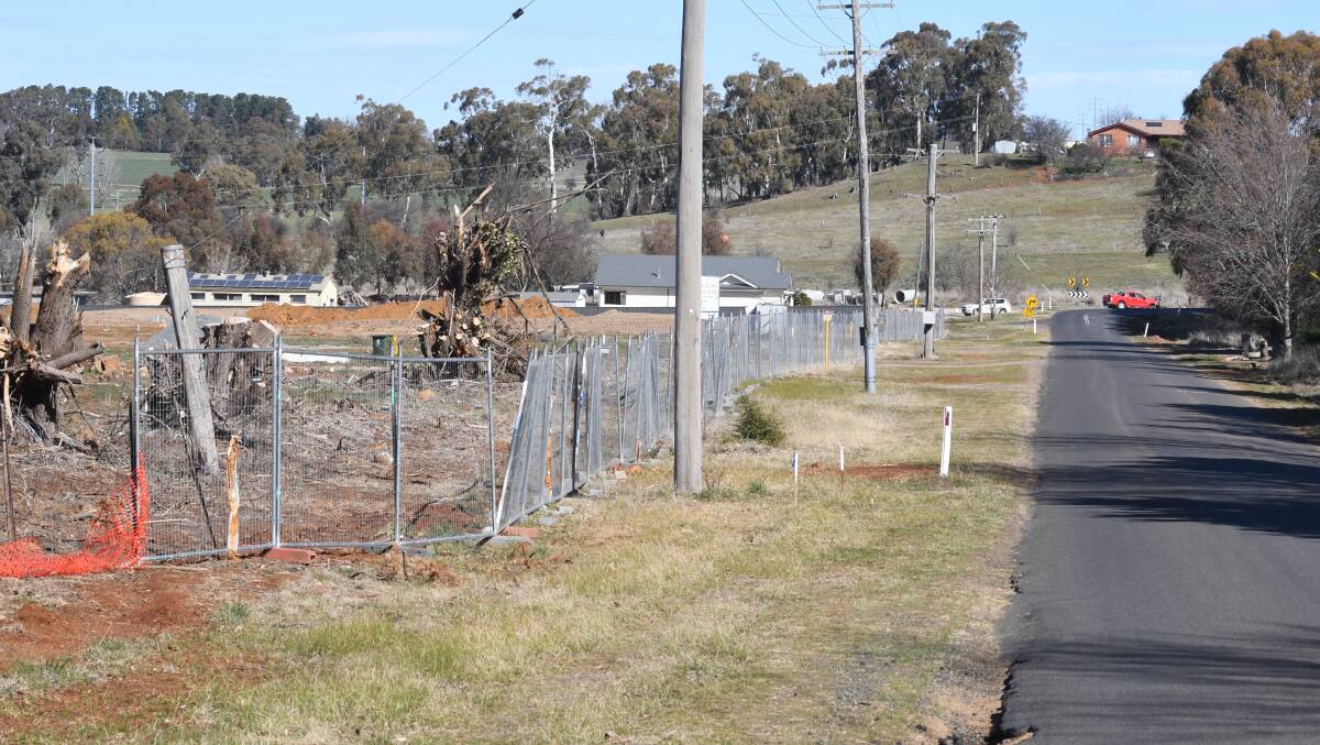 CHANGING FACE: The rural setting on Shiralee Road is set to be transformed with housing. Photo: CARLA FREEDMAN 0825cfshiralee1