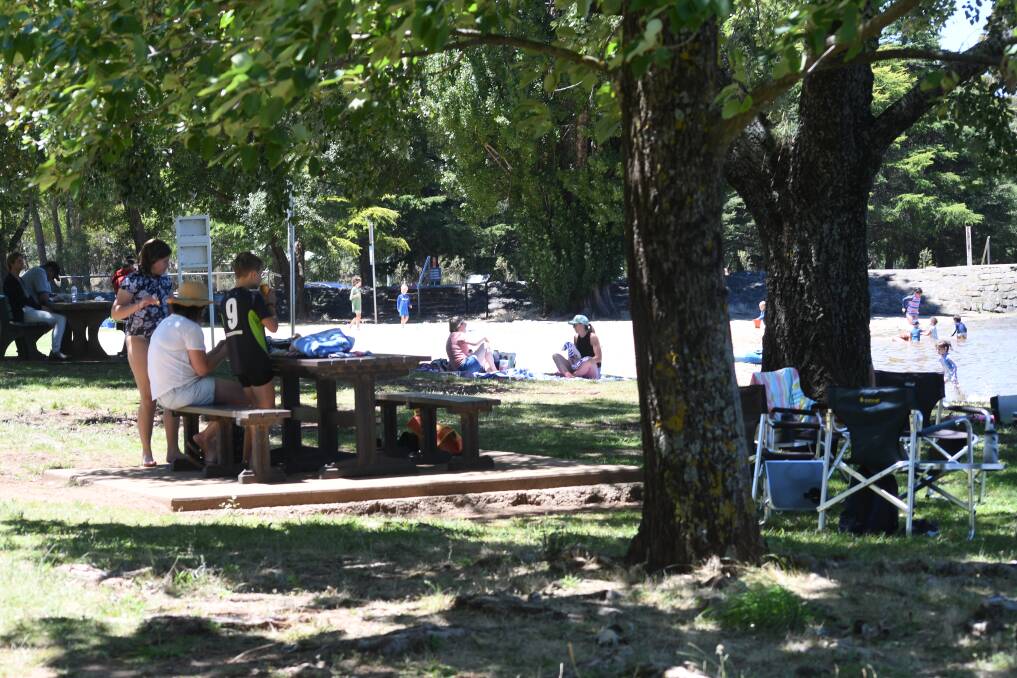 POPULAR: Lake Canobolas is a fun venue for families. Photo: CARLA FREEDMAN