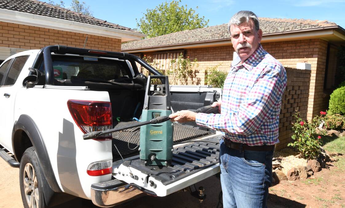 COUNCIL CALL: Cr Glenn Taylor is pushing for residents to be able to wash their cars using high pressure cleaners. Photo: JUDE KEOGH