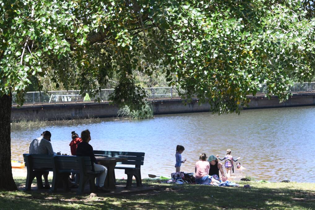 ATTRACTION: Police will check for anti-social behaviour to keep Lake Canobolas friendly for families. Photo: CARLA FREEDMAN 