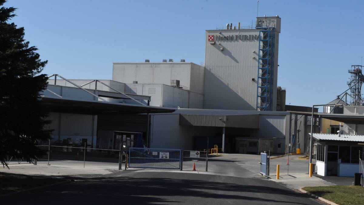 CUT BACKS: The Nestlé Purina Petcare factory in Blayney will lose a further eight full-time staff. Photo: BLAYNEY CHRONICLE