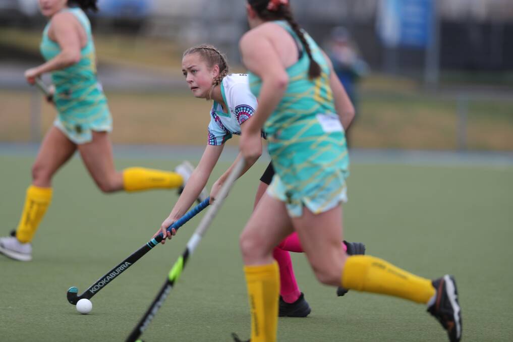 DETERMINED: Young gun Taylor Grabham played her best match of the season for Bathurst City on Saturday. Photo: PHIL BLATCH
