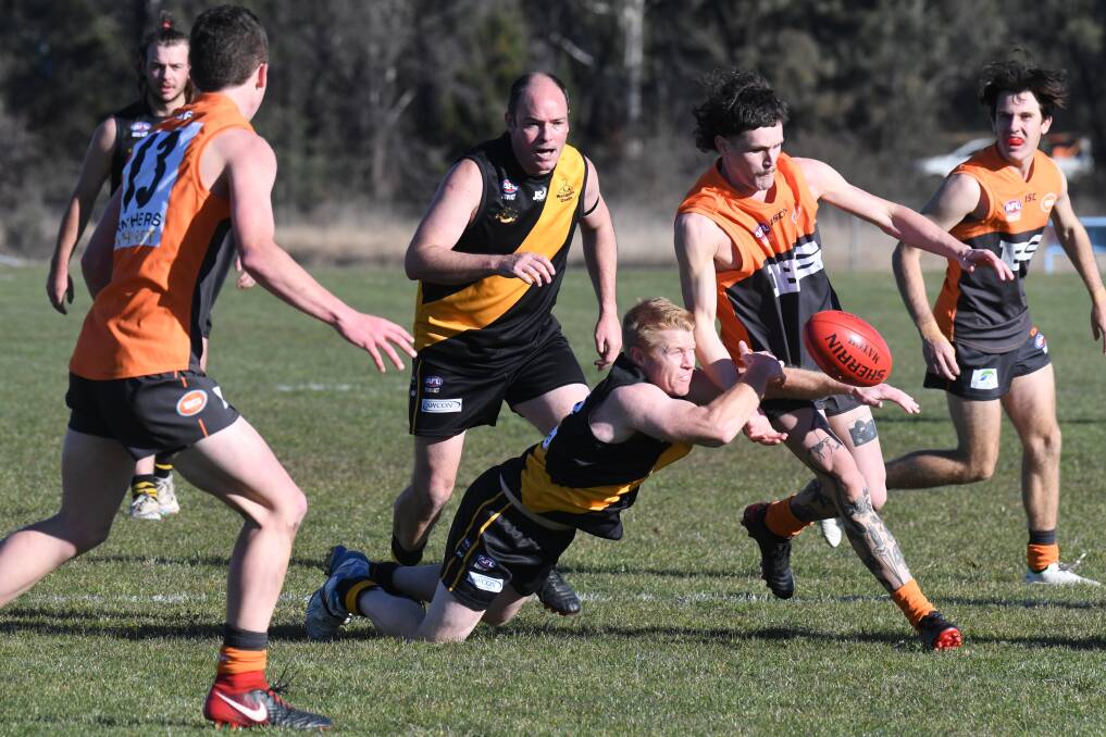 COME FROM BEHIND: The Bathurst Giants came from six goals down to beat the Orange Tigers. Photos: JUDE KEOGH