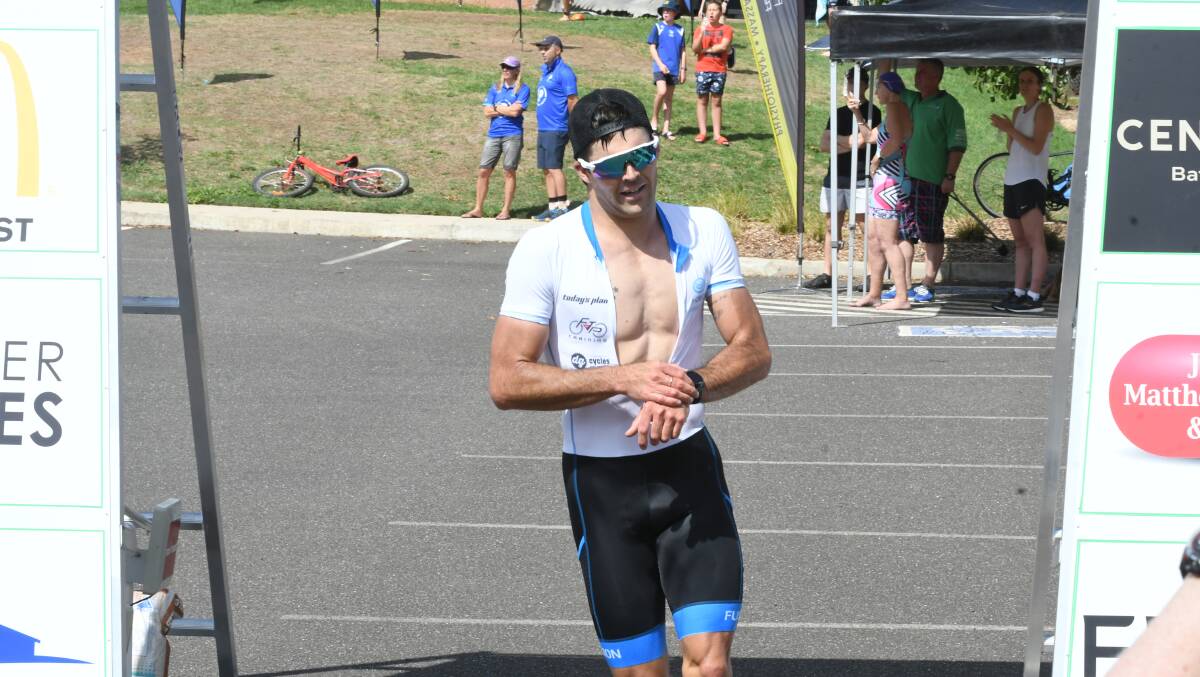 Nick North was pushed all the way but won round two of the Central West Inter Club Triathlon Series in Bathurst. Photos: CHRIS SEABROOK