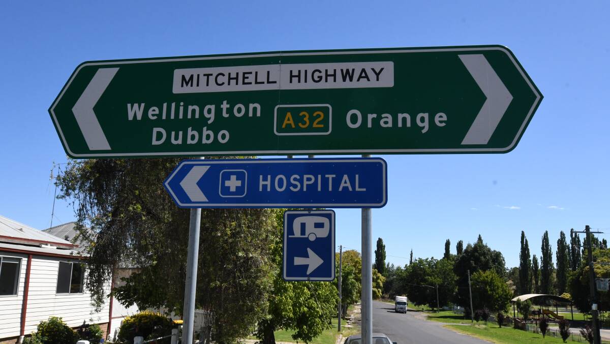 There will be roadwork on the Mitchell Highway north of Molong next week. Photo: CARLA FREEDMAN