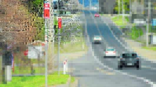 The Mitchell Highway cuts straight through Lucknow, and it's alleged a carjacking took place on this stretch of road on Thursday. Photo: FILE