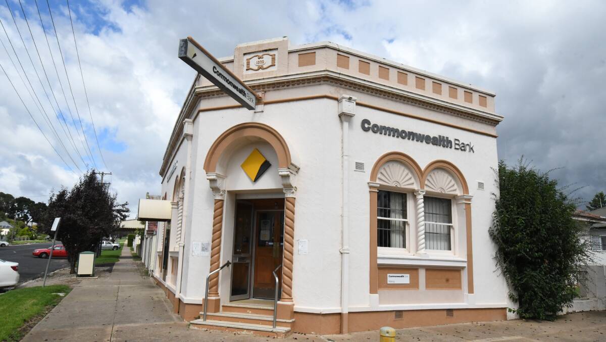 DON'T GO: Residents in Molong are hoping the Commonwealth Bank branch in town will remain open. Photo: JUDE KEOGH