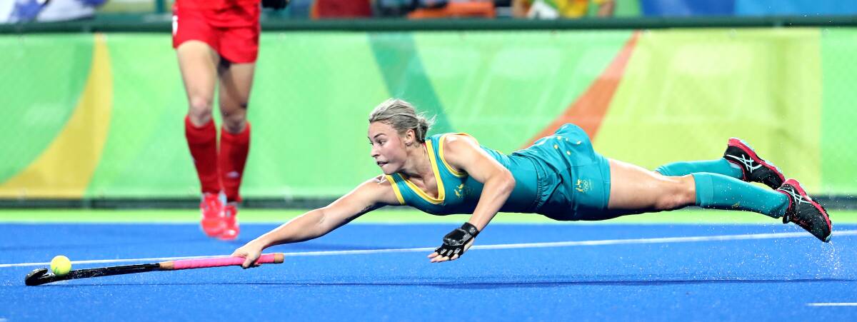NOT CLOSE ENOUGH: Mariah Williams stretches out against GB earlier at the Games. Photo: Grant Treeby.