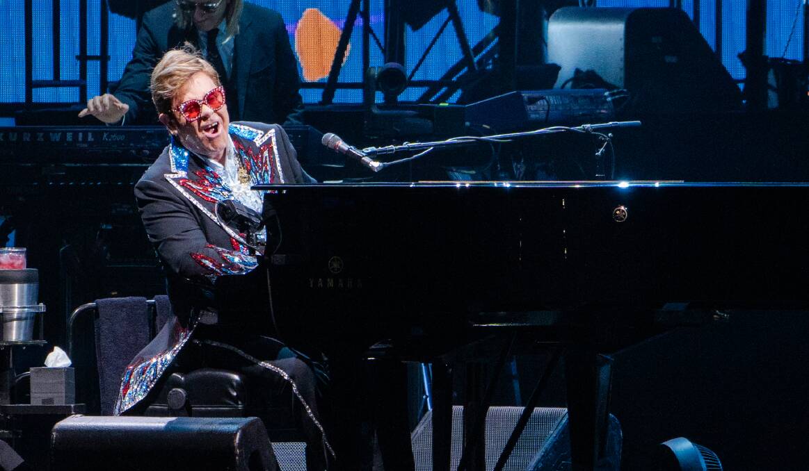 READY TO GO: Elton John has attracted a massive 20,000 large crowd ahead of the Bathurst concert on Wednesday. Photo: PAUL DEAR