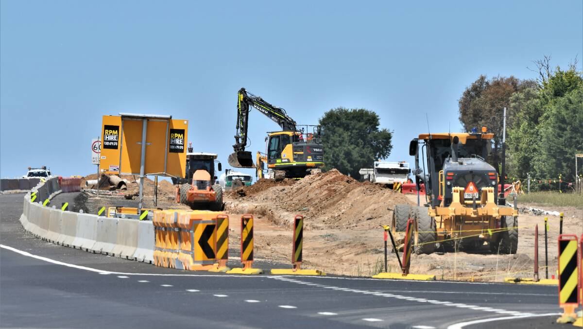 The roadworks on the Great Western Highway near Raglan. Picture by Chris Seabrook