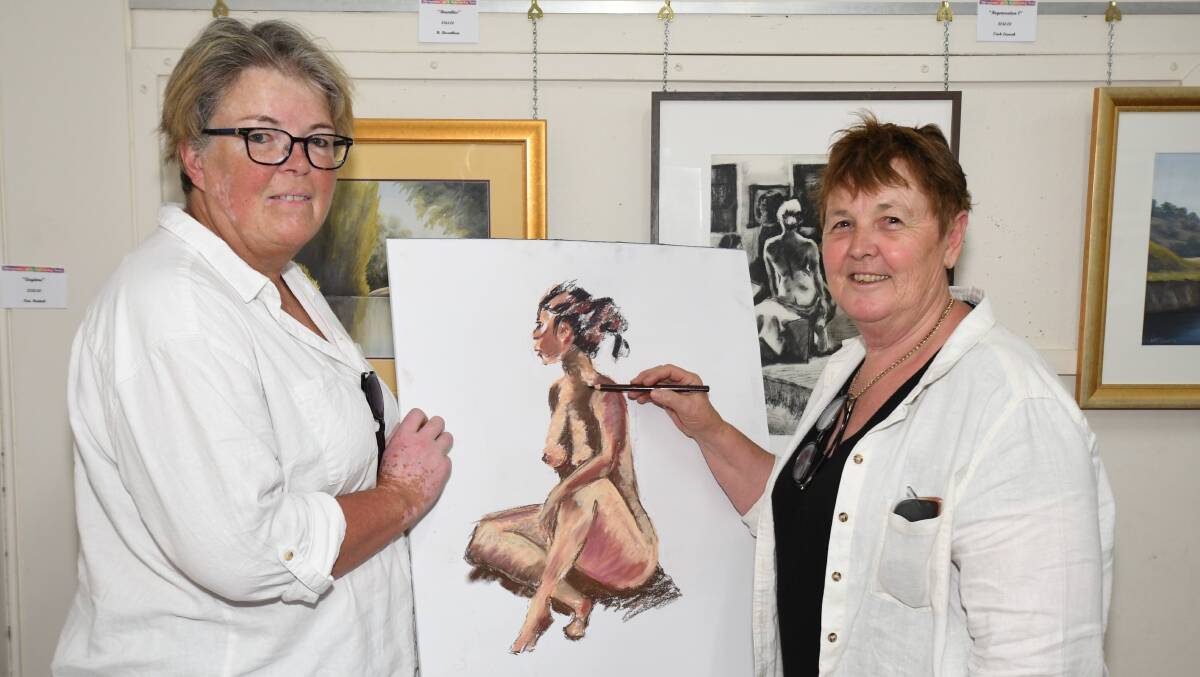 BOOM IN ART: Jodie Geach and Anne Ind say life drawing is a good way to hone your artistic skills. Photo: CARLA FREEDMAN
