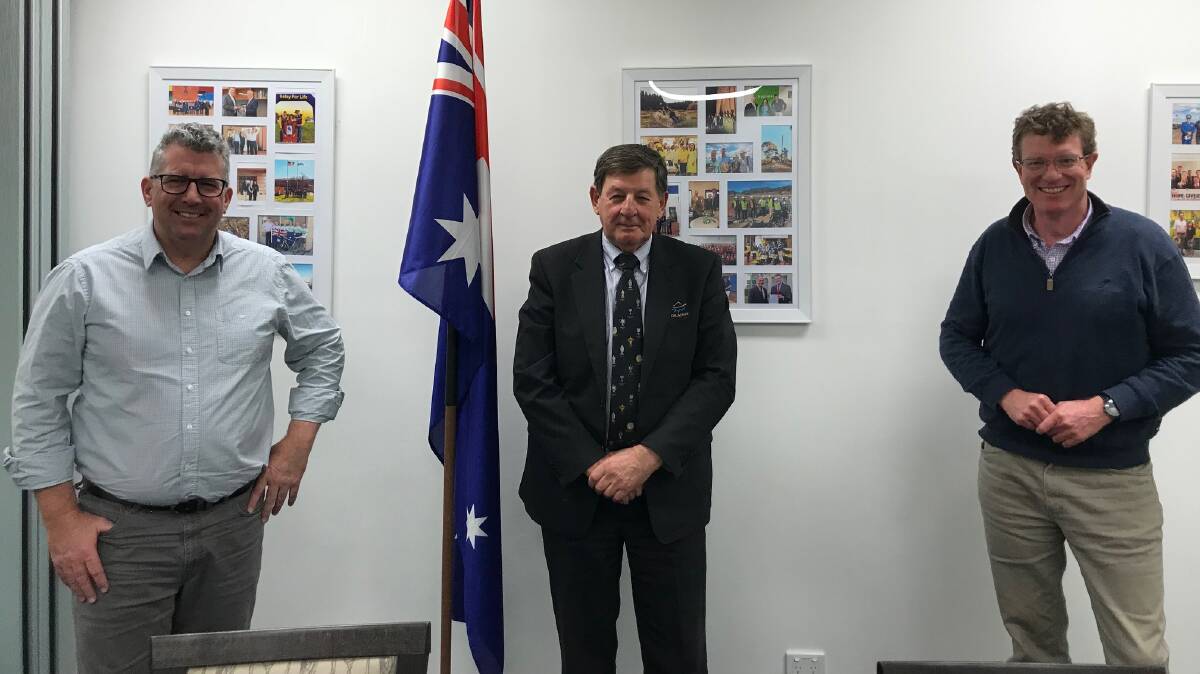 MEETING: Minister for Resources and Water Keith Pitt with Orange Mayor Reg Kidd and Member for Calare Andrew Gee. Photo: CONTRIBUTED