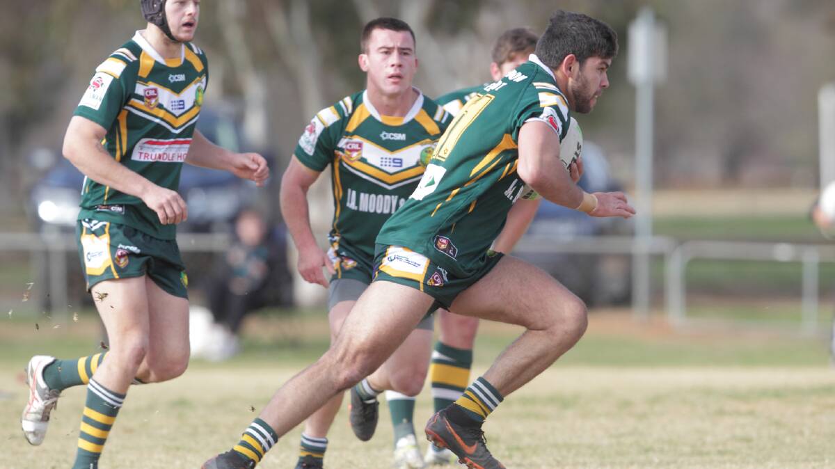 HOME BOUND: Hayden Robinson runs the ball up during his side's recent run of wins. Photo: RS WILLIAMS