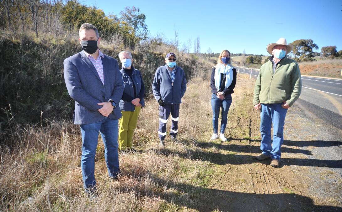 HAZARD: Phil Donato, Sue and Stephen Doyle, Cooey Tancred, Mick Ward are calling for the 80km/h speed zone past Thompson's Road to be extended. Photo: JUDE KEOGH