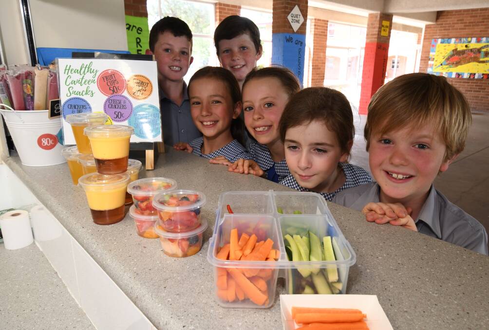 HEALTHY CHOICES: Orange Public School students Lewis Hannan, Angus Jerrery, Georgia Clunas, Poppy Kay, Ruby Walkom and Milo Gregory. Photo: JUDE KEOGH