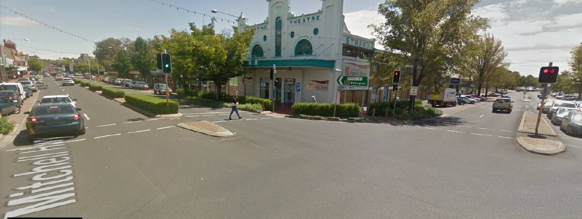 OFFENSIVE BEHAVIOUR: Police arrested a drunk man who abused them at the intersection of Summer and Peisley streets after they repeatedly warned him to leave the area at 2am. 