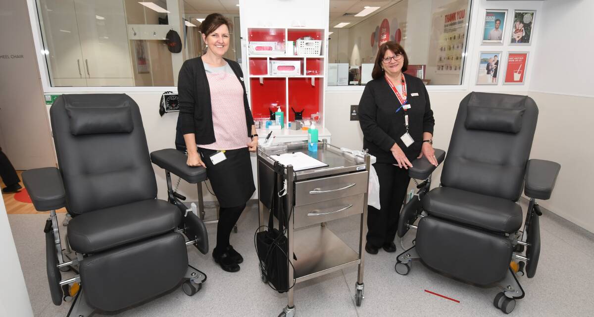 DONORS NEEDED: Tracey Norris and Deborah Housler from Orange Red Cross Blood Donor Centre want to fill the empty donor chairs. Photo: JUDE KEOGH 