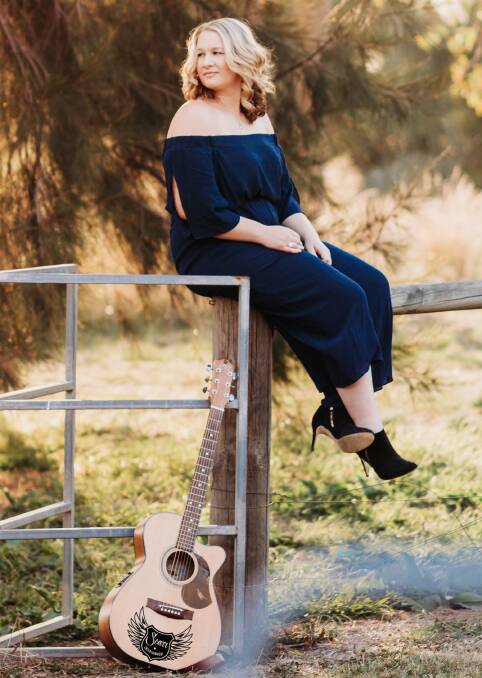 ENTERTAINING: Country singer/songwriter Chloe Swannell will perform a range of songs at the Australian National Field Days. Photo: SUPPLIED