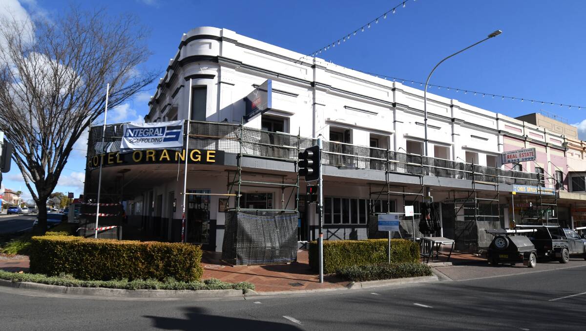 MAINTENANCE: Work has been taking place on the Hotel Orange awning for the past week. Photo: JUDE KEOGH