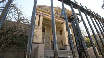 Orange Courthouse where a man has been sentenced to jail for driving while his licence was disqualified. File picture