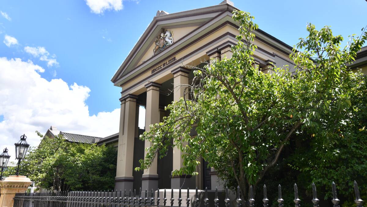 Orange courthouse where a man was sentenced for stealing tools and possession of a suspected stolen motorbike. File picture