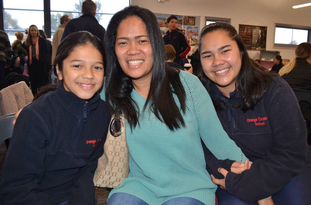 Orange Christian School students invited their mothers grandmothers and great-greatgrandmothers to a Mother's Day breakfast prepared by students. Photos: TANYA MARSCHKE 