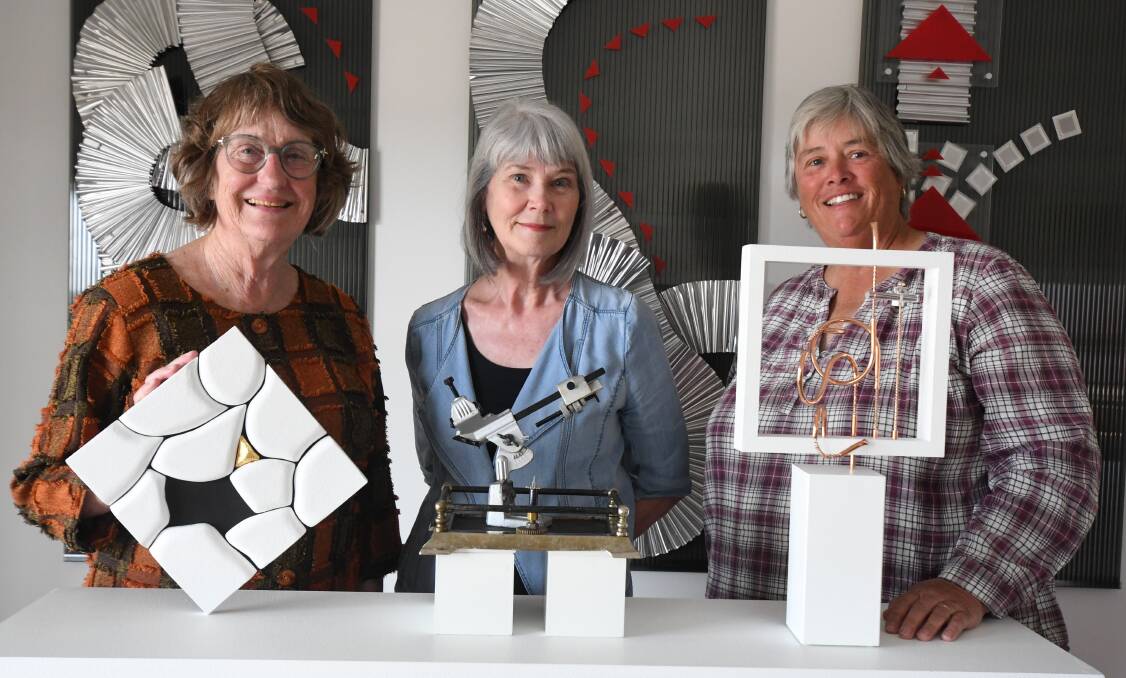 POP-UP SHOW: Rogue Sculptors Aileen Francis, Chris Cowell, Jane Tyack will display their art on Friday. Photo: JUDE KEOGH 