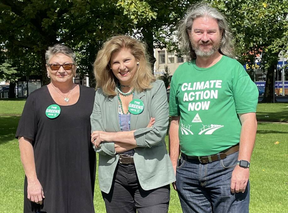 GREENS CANDIDATE: Federal Greens candidate for Calare Kay Nankervis (centre) with Liz Murrell and Greens councillor for Orange David Mallard. Photo: TANYA MARSCHKE