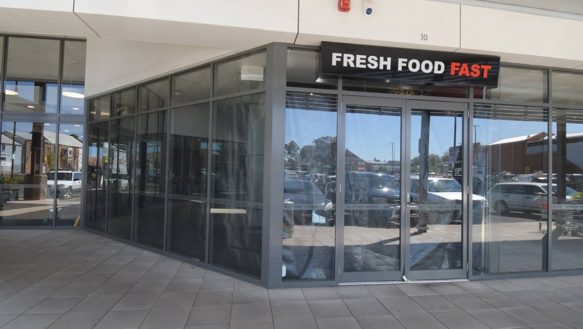 SHUT DOWN: The Fresh Food Fast Chinese takeaway at the Summer Centre sits empty, awaiting a new tenant. Photo: JUDE KEOGH.