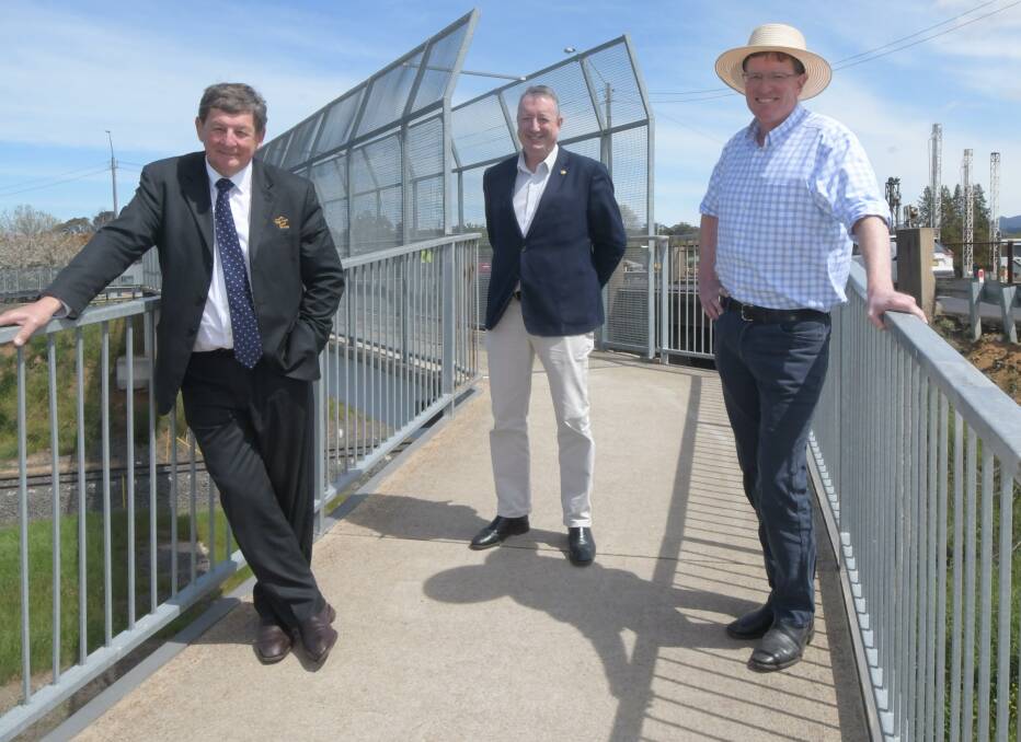 NEW BRIDGE: Mayor Reg Kidd, Orange Council's technical services director Ian Greenham and federal MP Andrew Gee. Photo: JUDE KEOGH