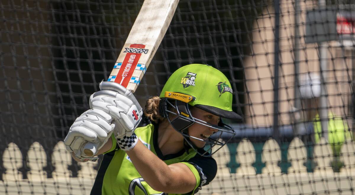 Phoebe Litchfield will be hoping for a bounce-back campaign for the Sydney Thunder. File picture