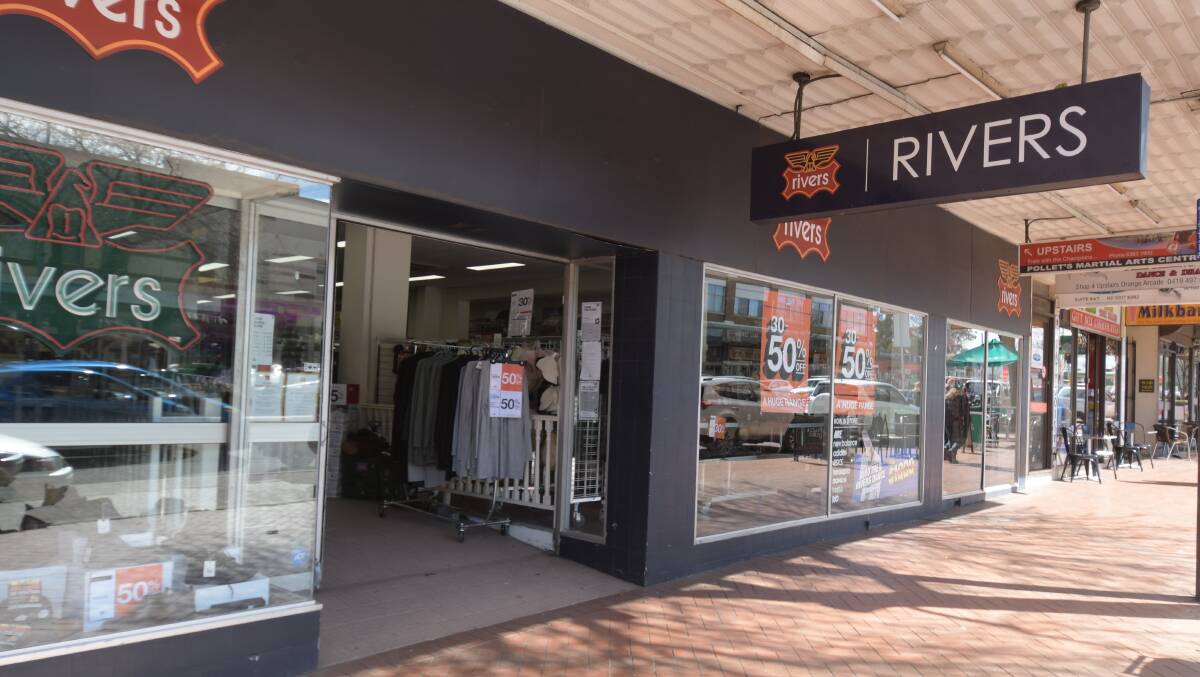 DOWNTURN: Retail workers at 27 Central West stores owned by Mosaic Brands remain in limbo following the company's announcement to close up to 500 stores across Australia although it's not know if it will include Orange stores. Photo: JUDE KEOGH.