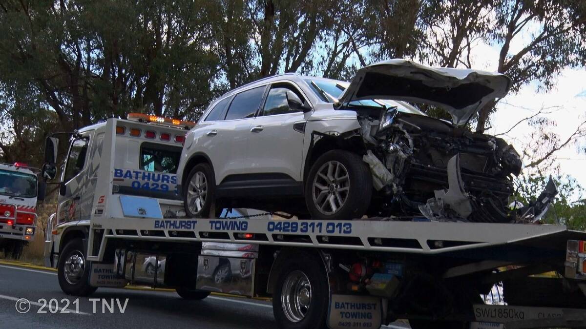 CRASH: Three cars collided in a serious highway accident between Bathurst and Orange on Wednesday. Photo: TOP NOTCH VIDEO