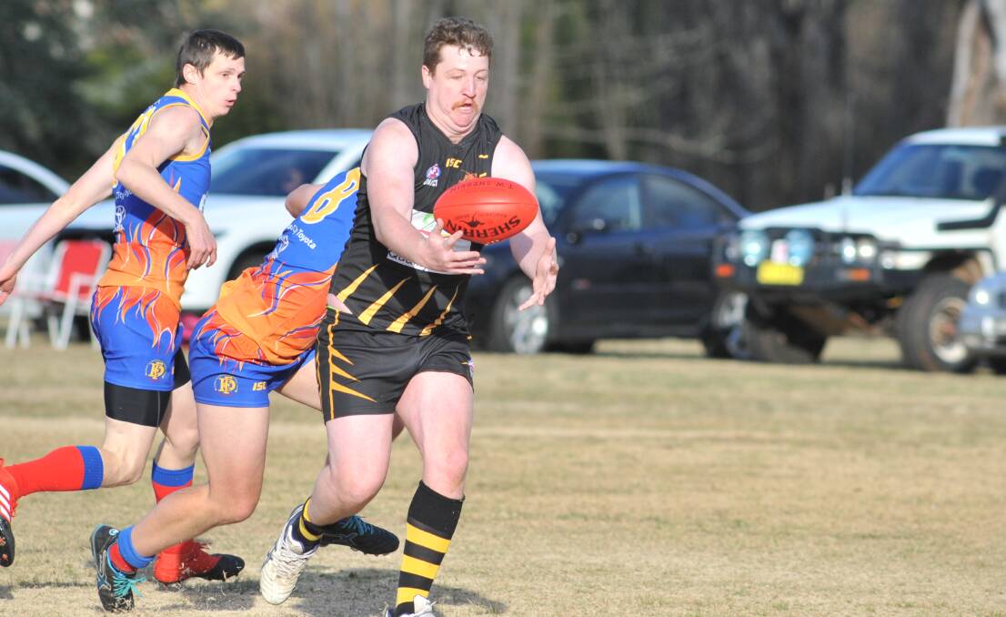 TIGERS' TIME: There's plenty on the line for Chris Pethybridge and his Orange Tigers, if they can beat Bathurst Bushrangers Outlaws they'll finish second. Photo: JUDE KEOGH