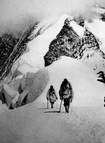 Finch and Bruce set out for their attempt on the summit.