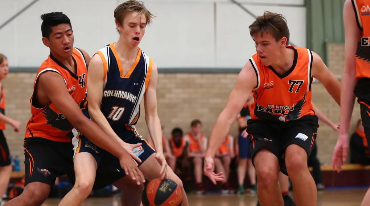 Jayden Baker (right) is one of the Orange young guns in the squad. Photo: PHIL BLATCH. 