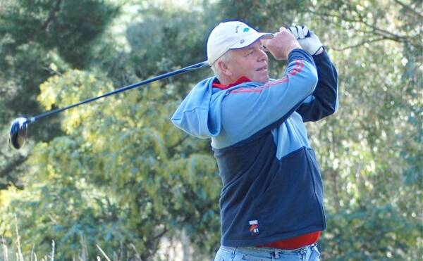 LONG SHOT: Tony Smith takes a shot down the fairway at Blayney Golf Club in 2011. He'll be taking part in the Blayney Open this weekend. 