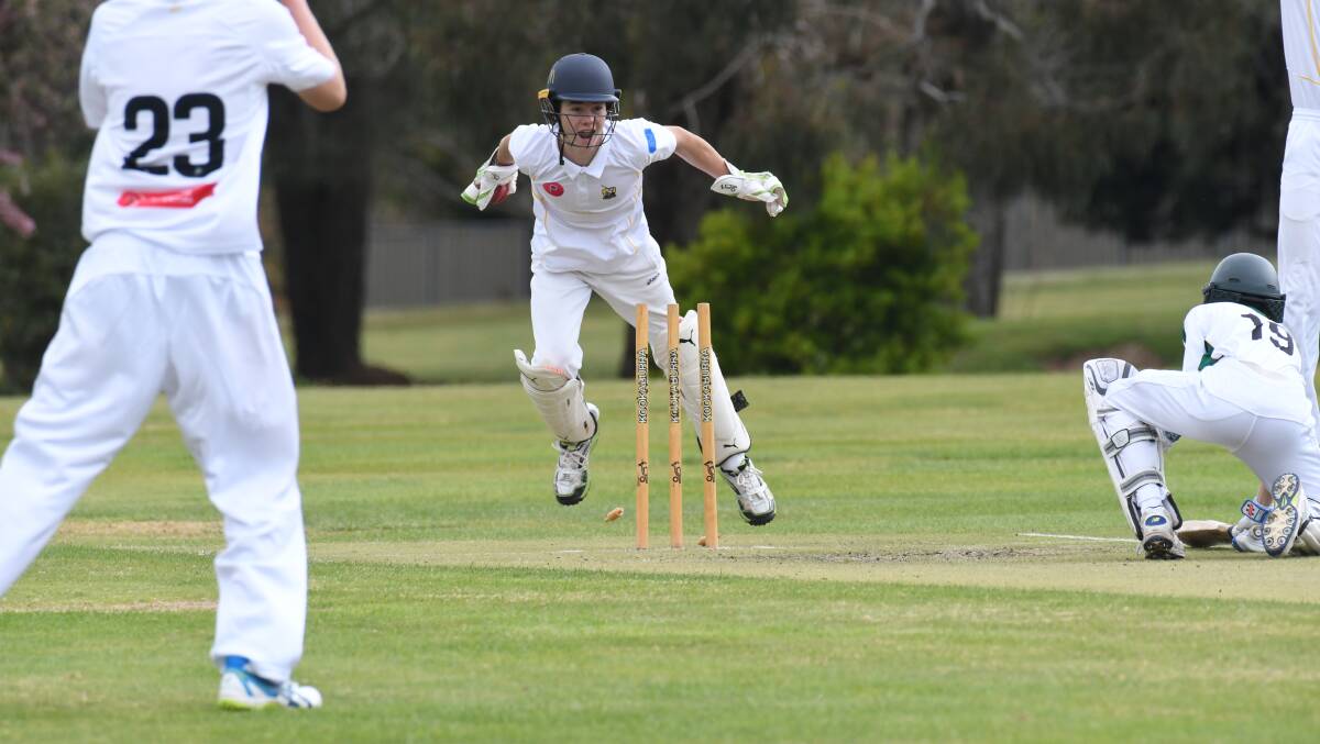 All the action from the Country Club oval on Sunday, photos by CARLA FREEDMAN. 