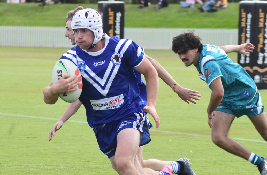 Lincoln Bouffler makes a break during the Molong Bulls victory over Orange United. Picture by Carla Freedman