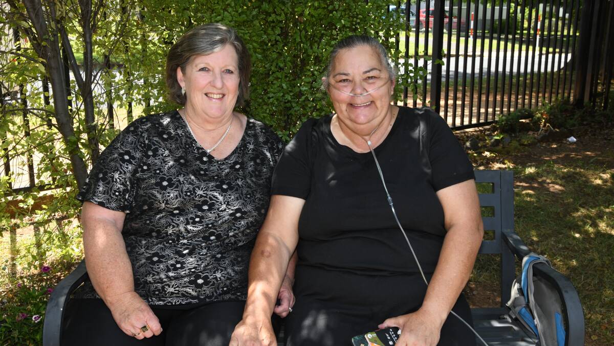 Tracey McGregor and Sharren Horton have retired after a combined 43 years at Glenroi Heights Public School. Picture by Carla Freedman