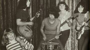 The Vamps, 1965. Left to right: Babs King, Judy Owen, Kaye Gazzard, Wendy Walton and Margaret Britt. Picture reproduced in Mondo Weirdo (1992)
