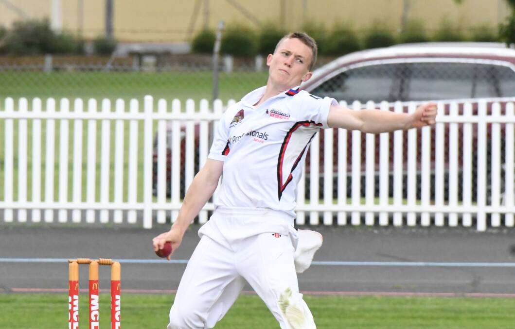 LIMITED PLAY: Redbacks' Tom Lynch comes in to bowl during Saturday's play against Cavaliers. Rain took away roughly half of the day's play. Photo: CHRIS SEABROOK