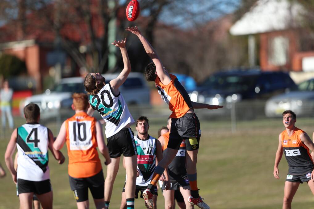 PRIZE WITHIN REACH: Bathurst Bushrangers Rebels and Bathurst Giants face off this Saturday in a match that will almost certainly decide the second finisher. Photo: PHIL BLATCH