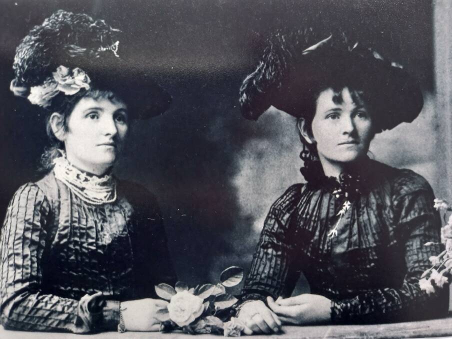Margaret Holderhead (r) and her sister. She married James Wong Chung and had 11 children. She was Christine's Nana.