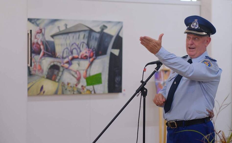 Senior Assistant Superintendent at Macquarie Correctional Centre, Philip Lindley speaks during a previous 'Con Artists' exhibition. Picture by Nafi Ashrar