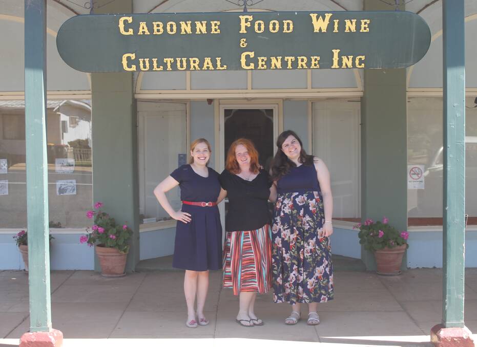 TWILIGHT MARKET: Co-organisers of the markets and members of the Cabonne Food, Wine and Cultural Centre Verity Middleton, Kitty Walsh and Alice Hazelton. Photo: SUPPLIED