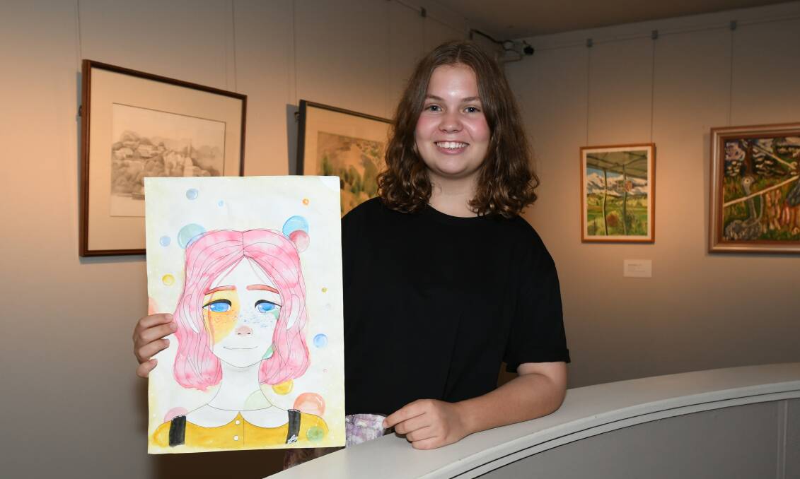TALENT TIME: Orange High School student Freya Goldsmith entered her work into the gallery art competition. Photo: CARLA FREEDMAN 0107cfarchie1