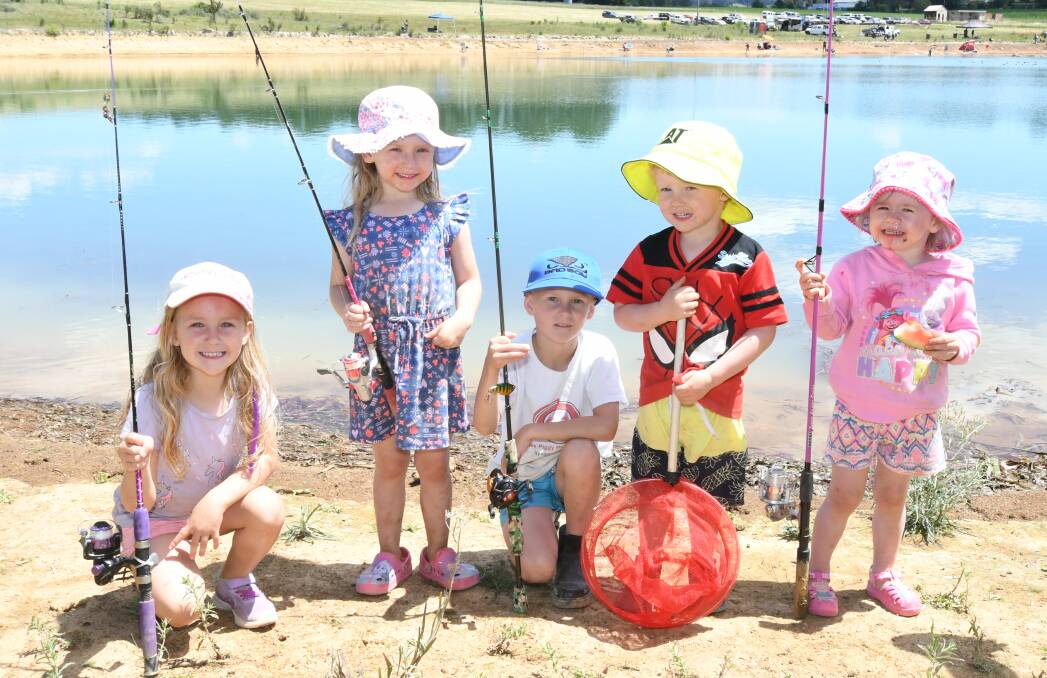 GONE FISHIN: Madeline Delaney, Isabelle Hearne, Benjamin Delaney, Zac Delaney and Evelyn Hearne tried their luck at fishing the Hawke Lane dam. Photo: CARLA FREEDMAN 1110cffish9
