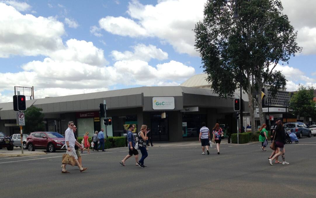 EVERY WHICH WAY: Orange needs scramble pedestrian crossings like this one in Wagga where people cross in every direction, including diagonally. Photo: SUPPLIED